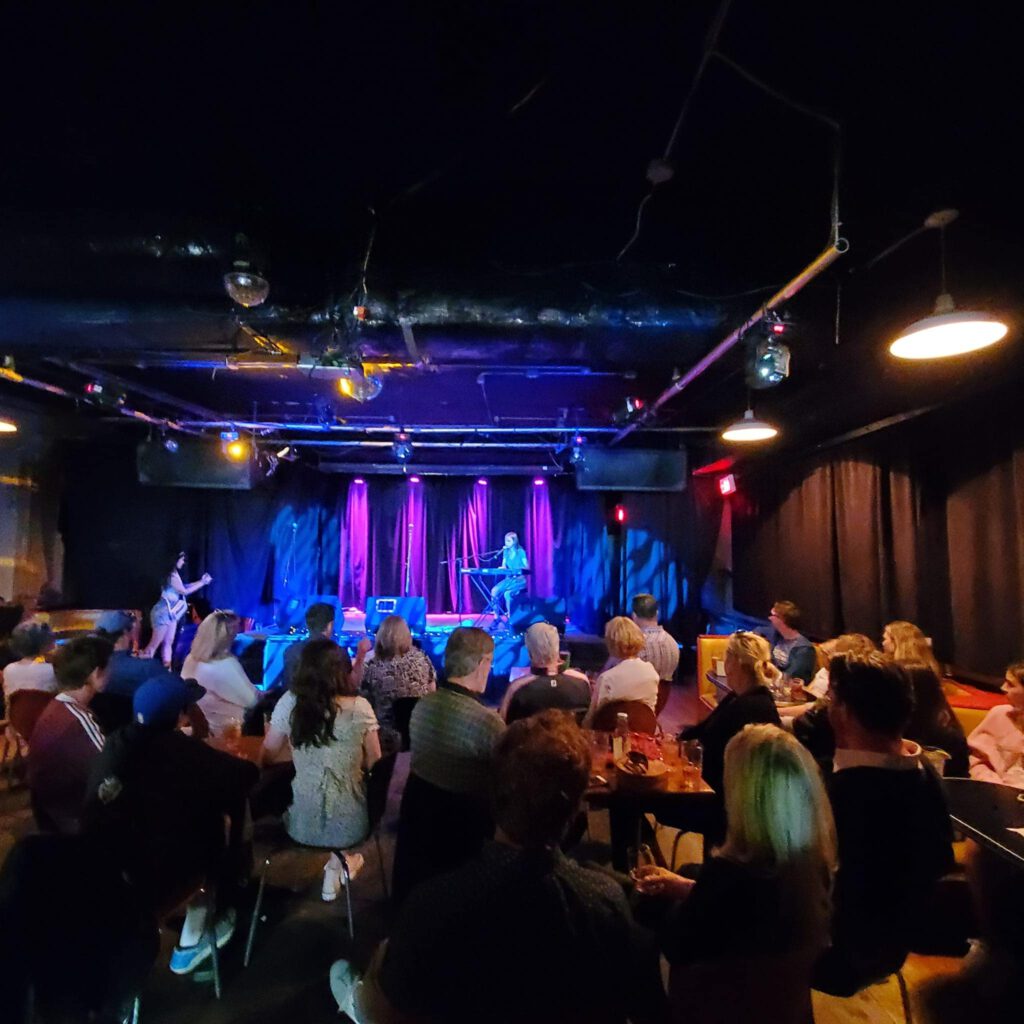 https___lisapattersonmusic.com___static_4edeb9a6241ce7878160ee812d621b93_nova_room_stage
